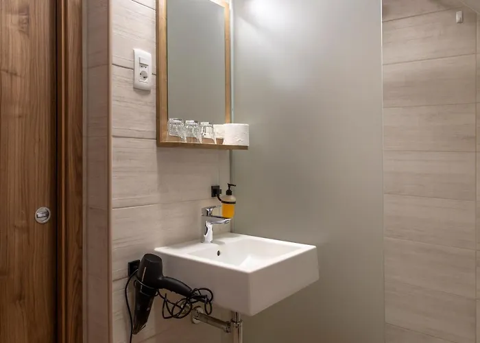 Marin Miler بيت ريفي *